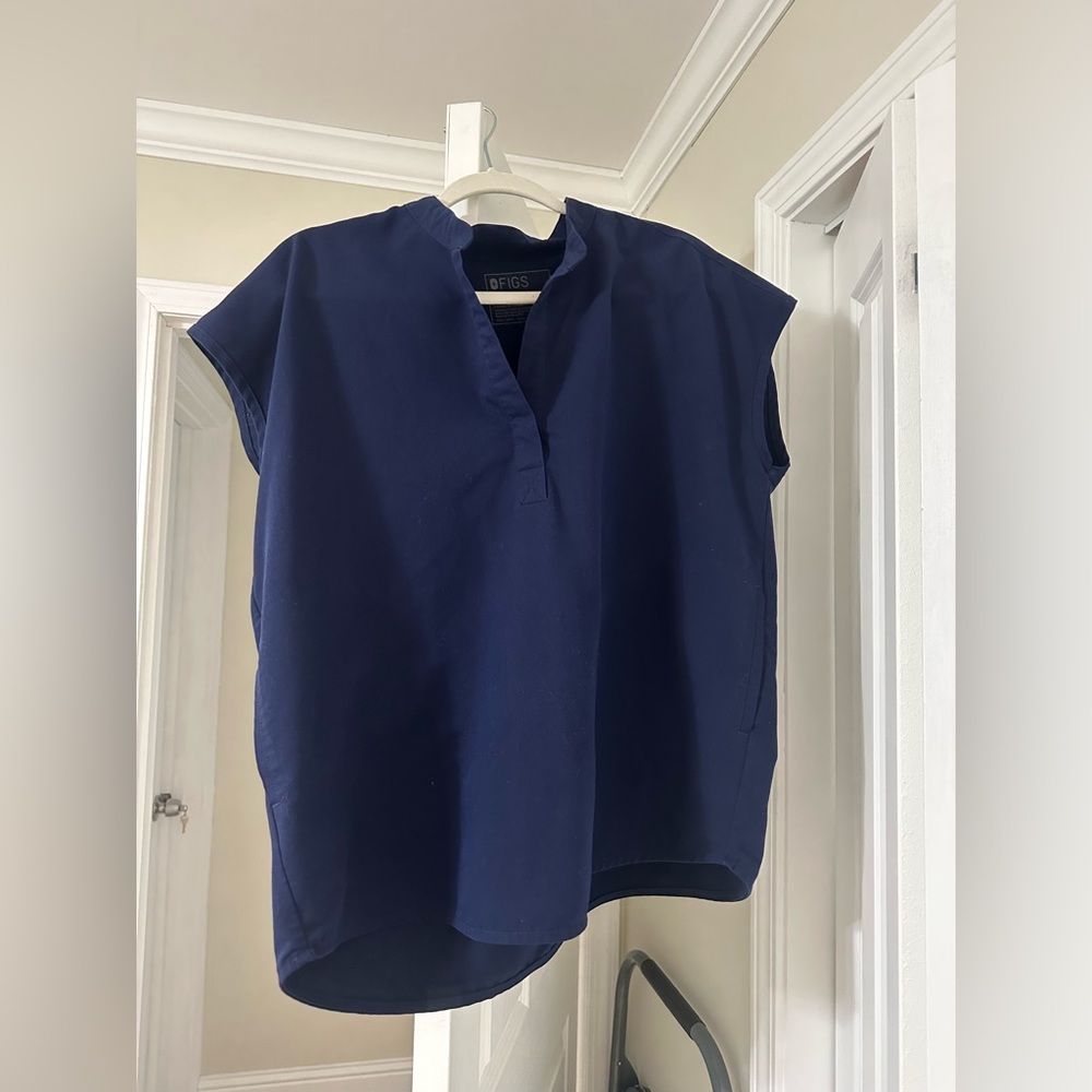 navy figs scrub top!